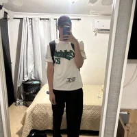 youngboylani777 Φωτ, Προφίλ