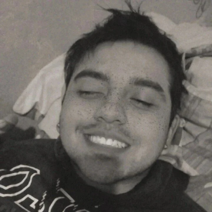 rober1216 profile photo