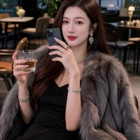 mo-mo-69's Avatar Pic