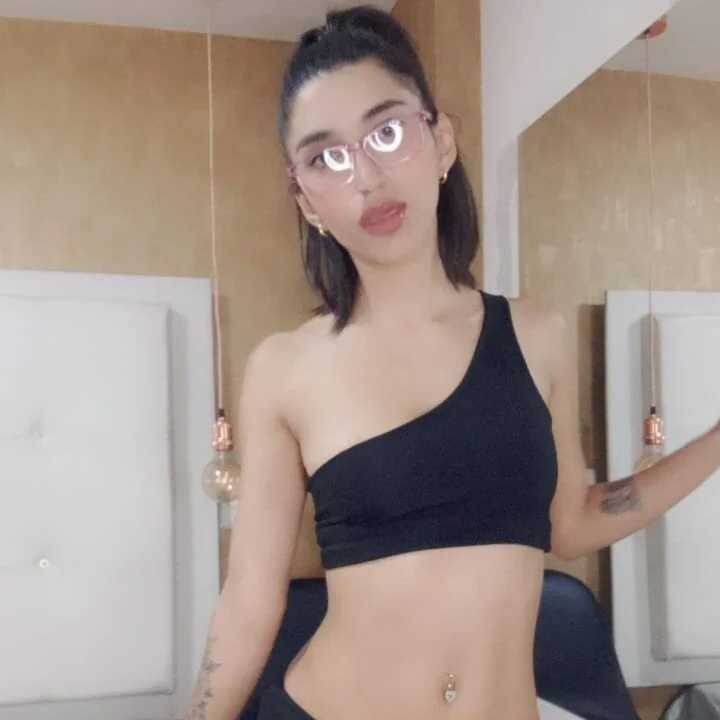 Milaspetite live cam profile