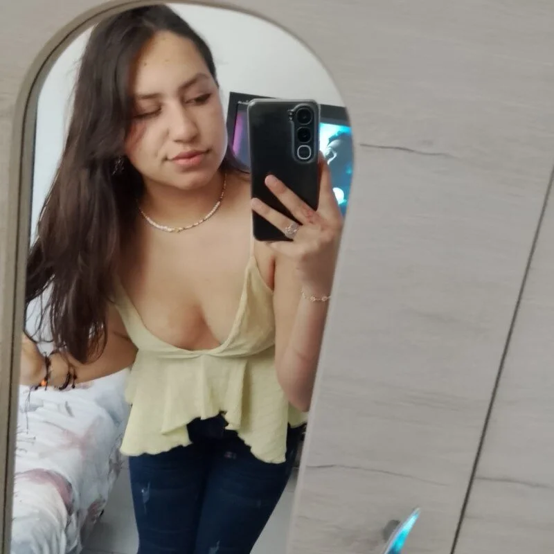 kiki_peach_pym Stripchat profile image
