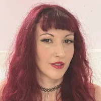 MoonyRouge's Avatar Pic