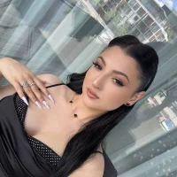 รูปโปรไฟล์ของ EllaJade