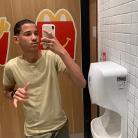 Ntzk17cm's Avatar Pic