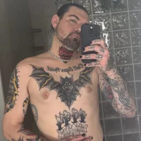 Chuckque@xh's Profile Pic