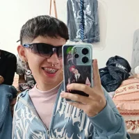 heyy_noah11's Avatar Pic