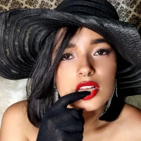 Megan-Bluee's Profile Pic