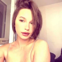 BrunetteJaguar