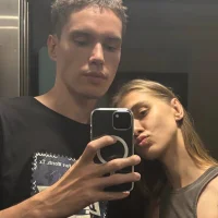 scarlettmett's Avatar Pic