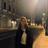 AmaliaProst's Profile Pic