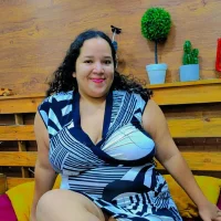 laly_bigboobs's Profile Pic