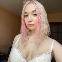 Cassie_Vell's Profile Pic