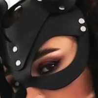 Ảnh đại diện của Catwoman987