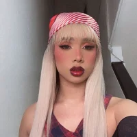 Samanthaa_Hot__ Adlı Modelin Avatarı