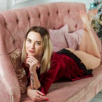 MaeAnders's Profile Pic