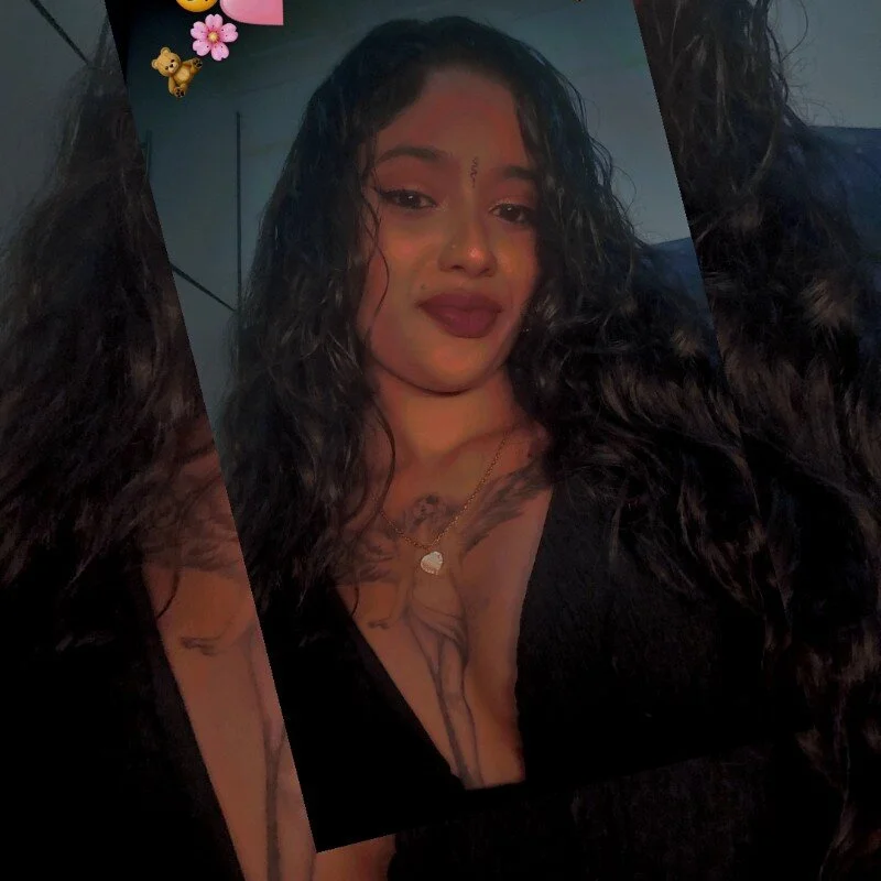 PetiteTeeen69 profile photo