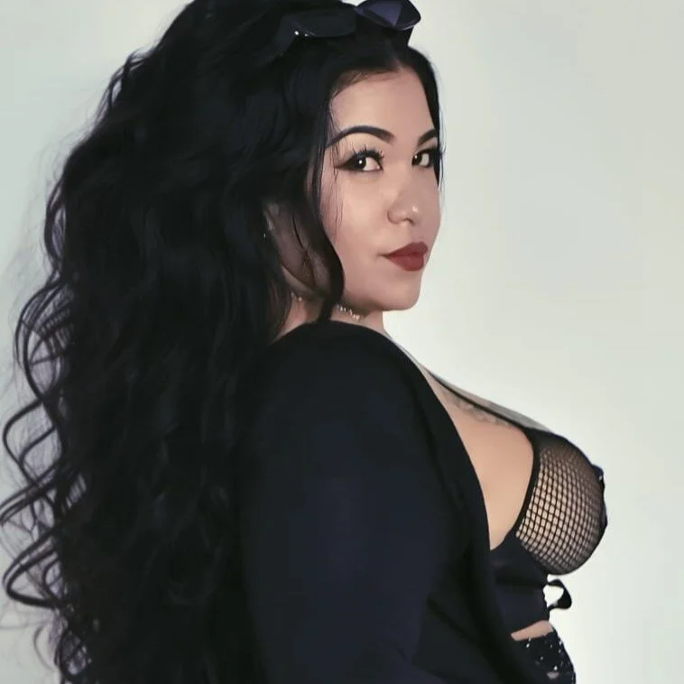 yoishat77 live cam profile