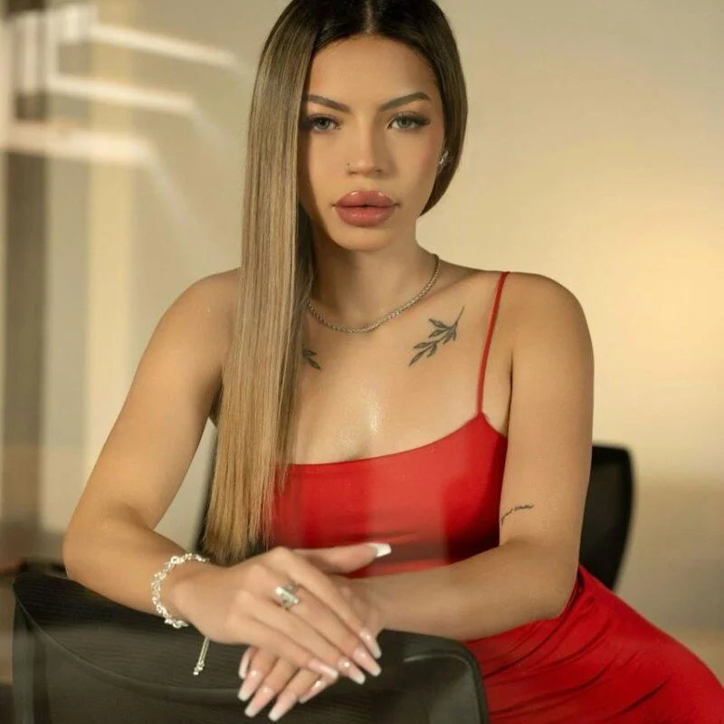 isa_leon18 Stripchat profile image