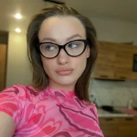 รูปโปรไฟล์ของ linapineapple_express