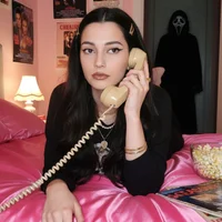 Lucy2710's Profile Pic