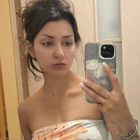 Slika avatara modela DovieMascall