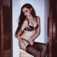 VIVIANNA_S's Profile Pic