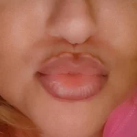 Miss_Rain's Profile Pic