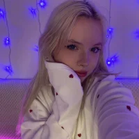 CateGreaves's Profile Pic