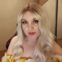 Sabrina_Weaver's Avatar Pic