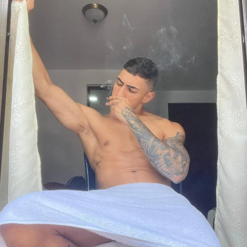Mr_adrian Stripchat profile image