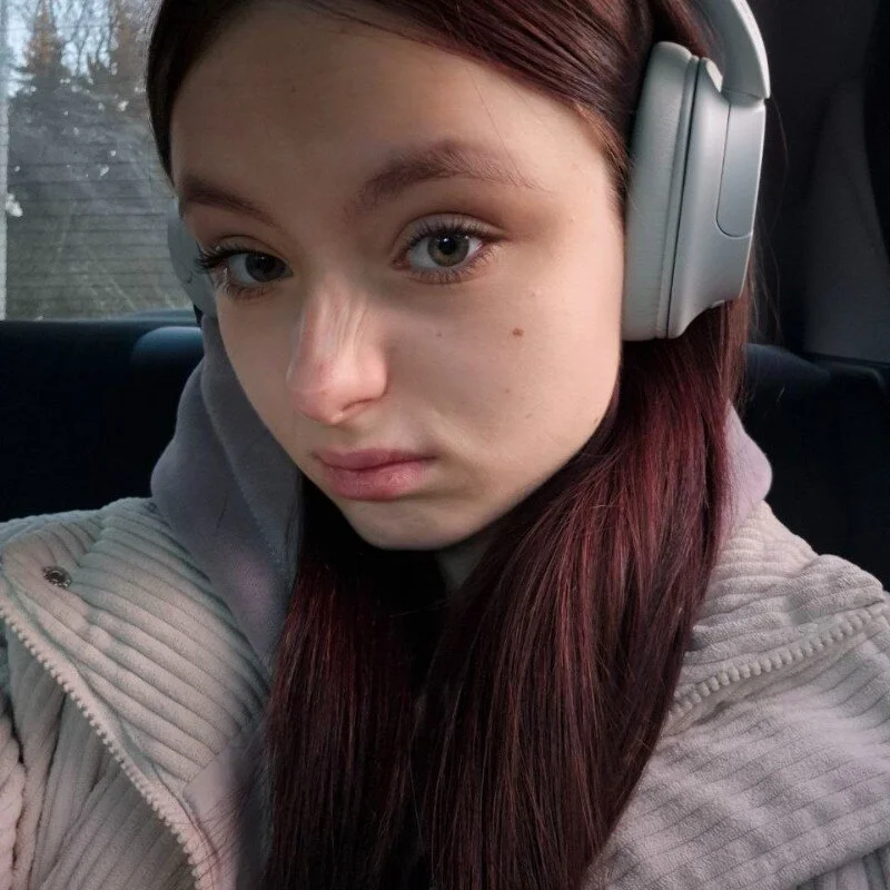 JoanieBelrose