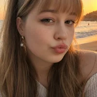 AlicePopsy 頭像圖片