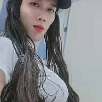 komica's Profile Pic