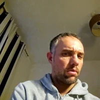 Igotpinkacidbootson's Offline Chat Room