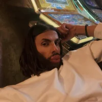 different18's Profile Pic