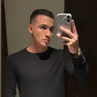 leo_delveyy avatar - live cam performer on MySuperHot