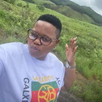 niki196's Profile Pic