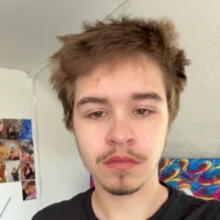 rioq32's Profile Pic