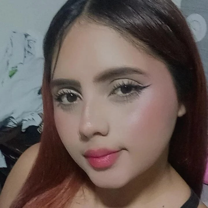 violetacoren8 profile photo