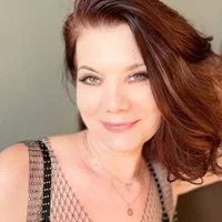 LucyBelli 的個人資料圖片