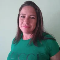 Emmalatin19 Φωτ, Προφίλ