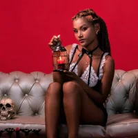 halleylorens' Avatar Pic