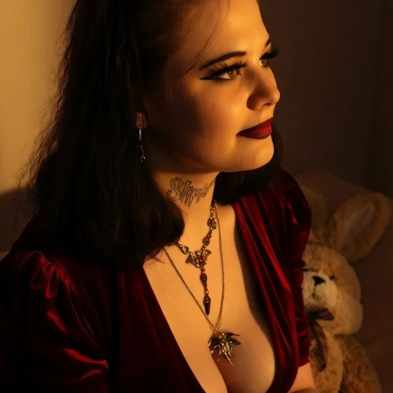 nikki_kiss_