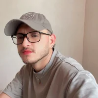 Strawberryboy3's Profile Pic