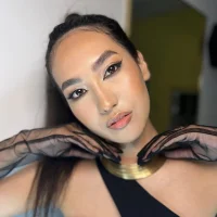 FlirtyAura avatarbilde