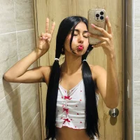 skinny_little18 webcam