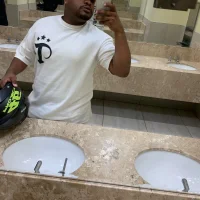 lemos017's Profile Pic