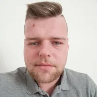 Kutasek290 的个人  资料图片