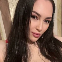 LoraineMiles model avatar