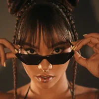Heela's Profile Pic